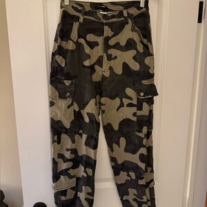 Fashion Nova Camouflage Cargo Pants-Super stretch!